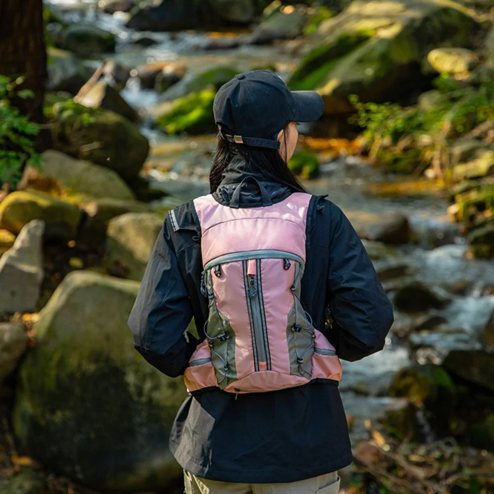 Nylon ultra-light large-capacity outdoor hiking and mountaineering backpack, multi-functional waterproof sports folding backpack
Nylon ultra-light large-capacity outdoor hiking and mountaineering backpack, multi-functional waterproof sports folding backpack