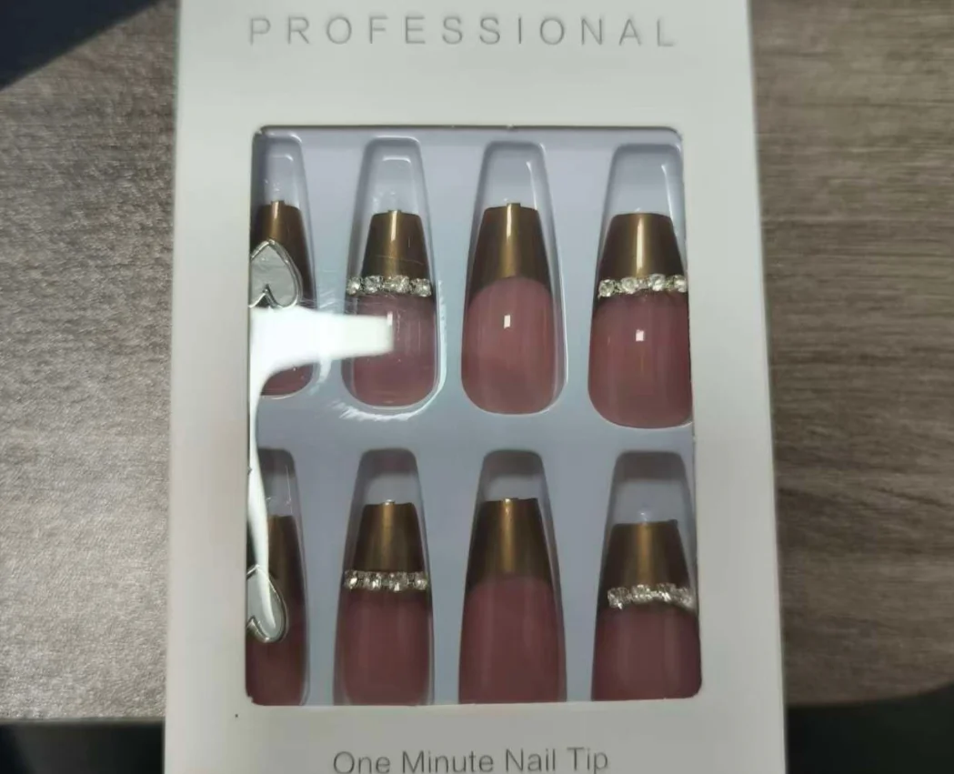 24Pcs Short Square Coffin False Nails French Glitter Wearable Fake Nails Acrylic Full Cover Women Ballet Press on Nails Tips
24Pcs Short Square Coffin False Nails French Glitter Wearable Fake Nails Acrylic Full Cover Women Ballet Press on Nails Tips