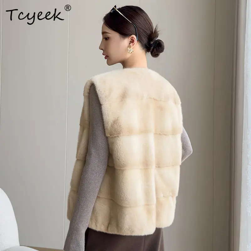 Tcyeek Natural Whole Mink Fur Vest for Women Winter Jacket Sleeveless New in Coats Warm Mink Female Clothing 2026 Шуба Женская
Tcyeek Natural Whole Mink Fur Vest for Women Winter Jacket Sleeveless New in Coats Warm Mink Female Clothing 2026 Шуба Женская