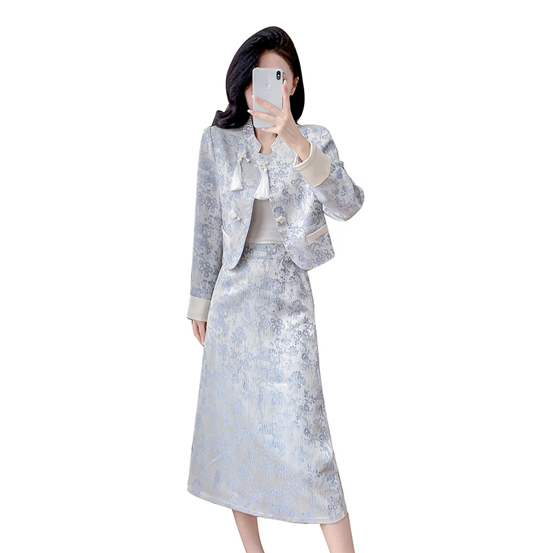 New Spring Autumn Women Elegant Vintage Skirt Suits Chinese Style Jacquard Short Jacket And High Waist Long Skirt Two Piece Set
New Spring Autumn Women Elegant Vintage Skirt Suits Chinese Style Jacquard Short Jacket And High Waist Long Skirt Two Piece Set