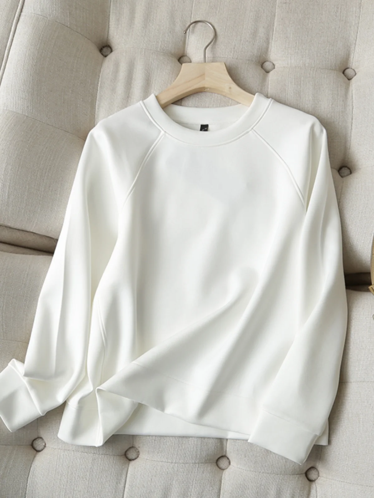 Versatile Color Shoulder Sleeve Hoodie Women's Spring 2024 New Style Casual Loose Fit Long Sleeve round Neck Sweatshirt
Versatile Color Shoulder Sleeve Hoodie Women's Spring 2024 New Style Casual Loose Fit Long Sleeve round Neck Sweatshirt