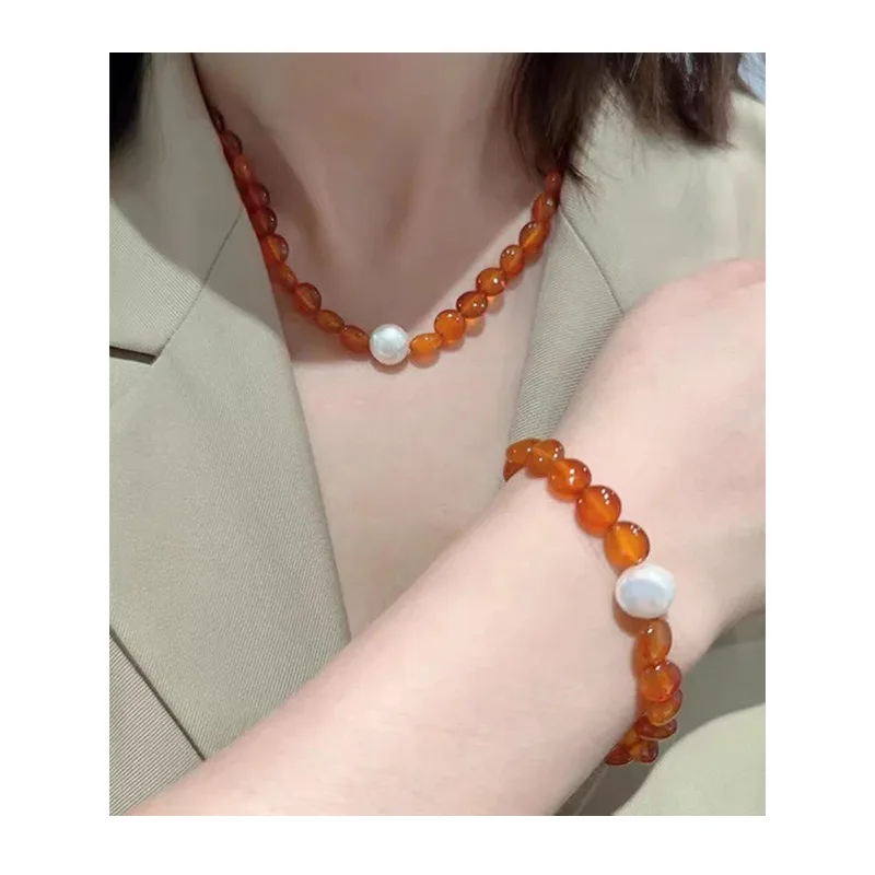 New Chinese Agate Baroque Pearl Bracelet Simple Retro Girlfriend Bracelet Versatile High-end Bracelet Women
New Chinese Agate Baroque Pearl Bracelet Simple Retro Girlfriend Bracelet Versatile High-end Bracelet Women