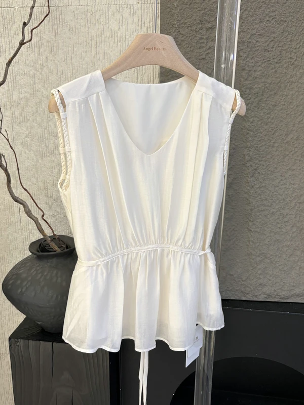Elegant Minimalist Korean Style V-Neck Acetate Sleeveless Shirt Women's Summer 2026 Gored Hem Tie Waist Blouse Breathable
Elegant Minimalist Korean Style V-Neck Acetate Sleeveless Shirt Women's Summer 2026 Gored Hem Tie Waist Blouse Breathable