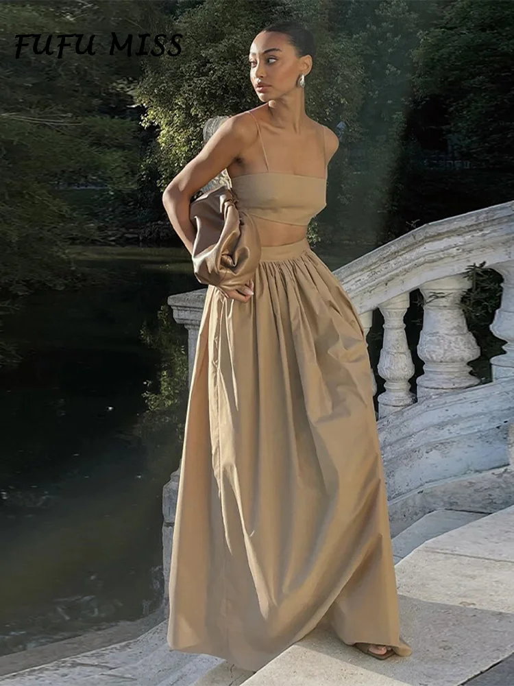 Casual Crop Top Skirt Set Women Sling Tube Pleated Elastic Waist Long Skirts Sets Spring Summer Beach Suit Lady Holiday Solid
Casual Crop Top Skirt Set Women Sling Tube Pleated Elastic Waist Long Skirts Sets Spring Summer Beach Suit Lady Holiday Solid