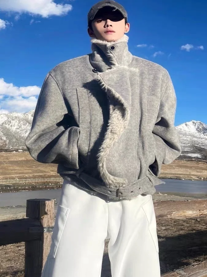 American Retro Thiened Winter Coat Men's Casual Cotton Jaet Warm Wool Collar Double Row Buttons Youth Faion Polyester F...
American Retro Thiened Winter Coat Men's Casual Cotton Jaet Warm Wool Collar Double Row Buttons Youth Faion Polyester F...