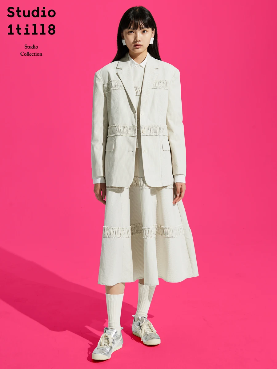 Женский модный осенний пиджак Studiotill8 Academy Ele Plaid в клетку, оригинальный дизайн, на одной пуговице, с длинным рукавом, приталенный крой
Женский модный осенний пиджак Studiotill8 Academy Ele Plaid в клетку, оригинальный дизайн, на одной пуговице, с длинным рукавом, приталенный крой