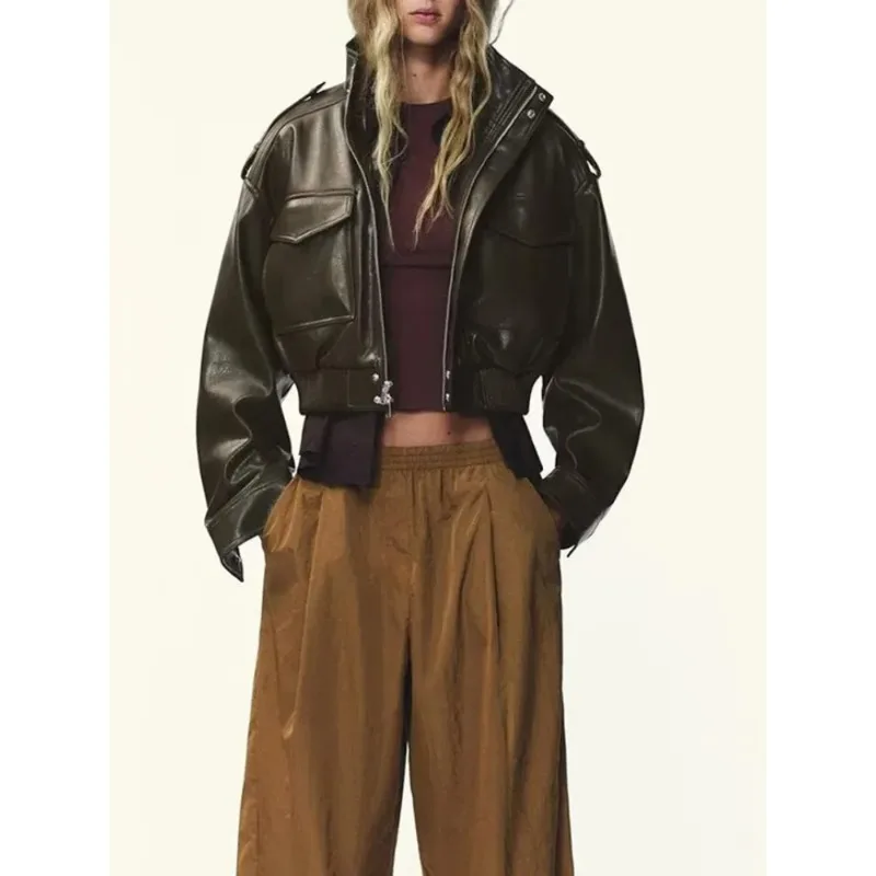 Модная женская короткая кожаная куртка с воротником-стойкой, шикарная свободная верхняя одежда на молнии с лацканами, 2026, новые женские осенние повседневные уличные куртки
Модная женская короткая кожаная куртка с воротником-стойкой, шикарная свободная верхняя одежда на молнии с лацканами, 2026, новые женские осенние повседневные уличные куртки