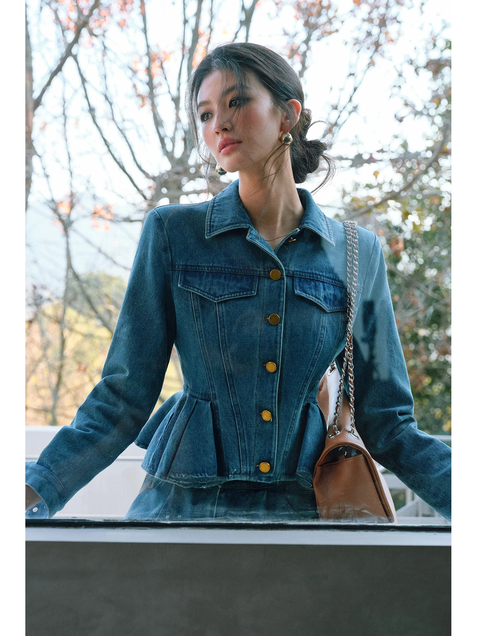 WANGXO Гибкий хлопковый джинсовый комплект в стиле ретро Long Sve Ne, комплект из двух предметов с плиссированным подолом, прямые брюки для женщин
WANGXO Гибкий хлопковый джинсовый комплект в стиле ретро Long Sve Ne, комплект из двух предметов с плиссированным подолом, прямые брюки для женщин