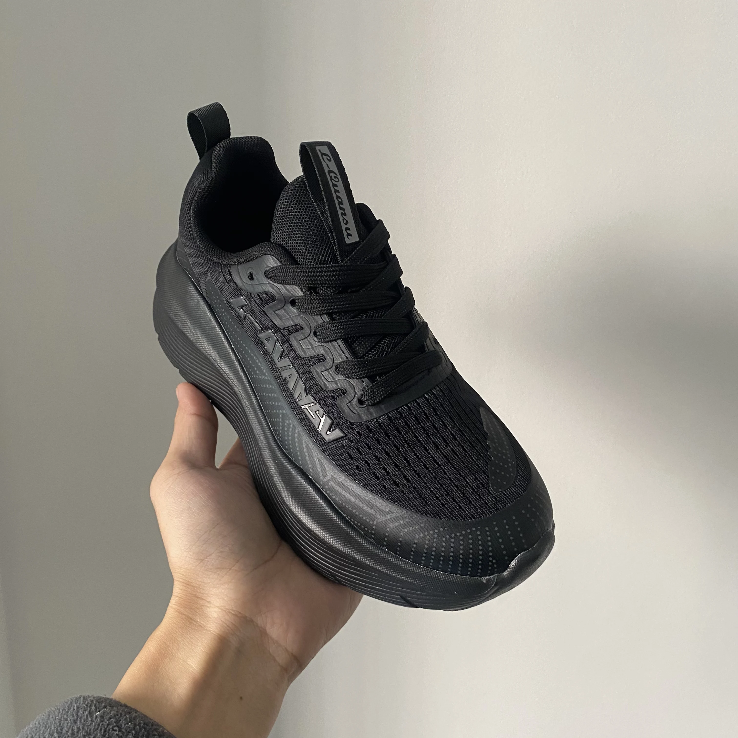 Mens Sports Shoes Spring New Mens Mesh Running Shoes Anti-slip Cushioning Mens Womens Sports Walking Shoes
Mens Sports Shoes Spring New Mens Mesh Running Shoes Anti-slip Cushioning Mens Womens Sports Walking Shoes