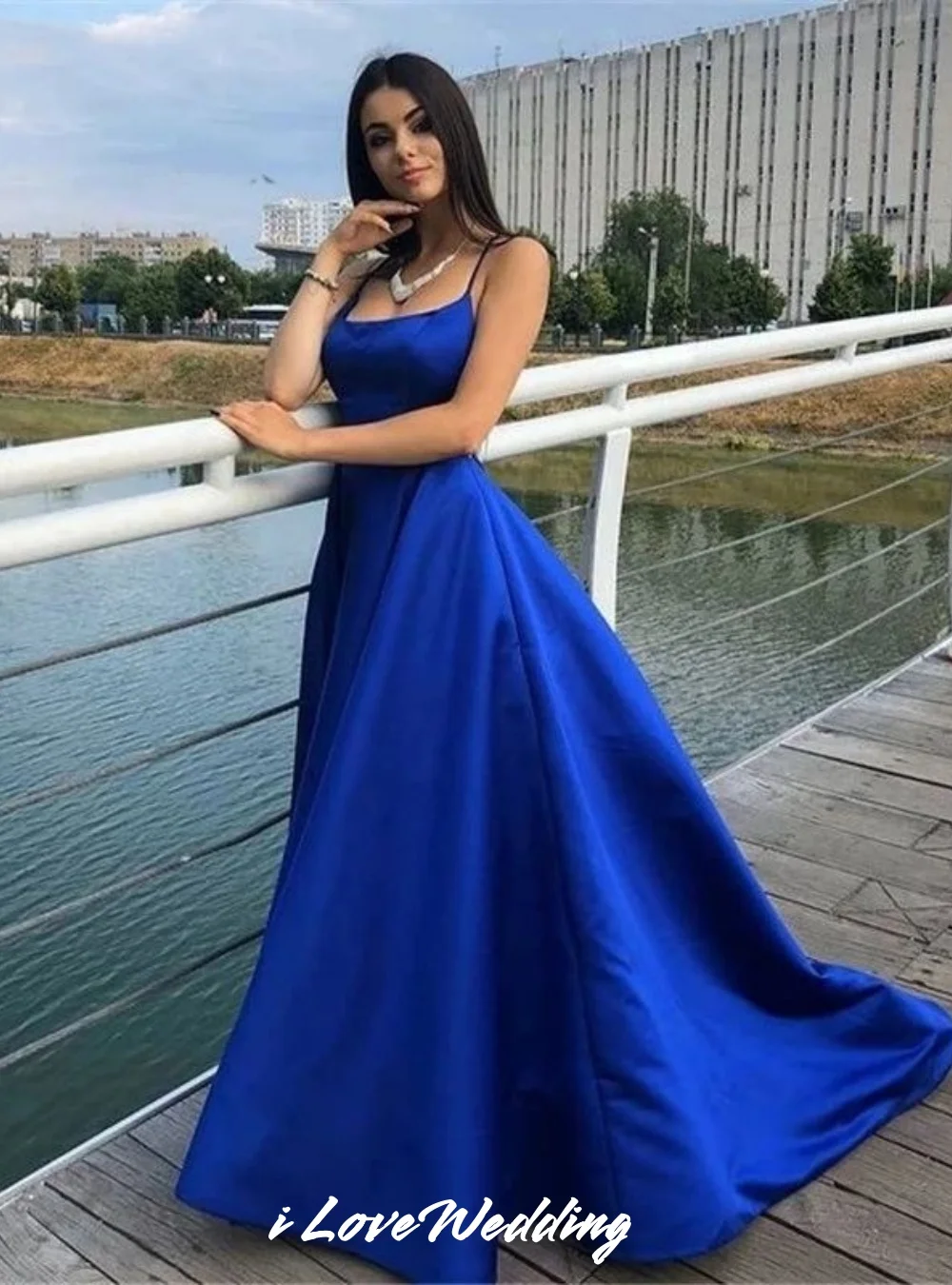 Dark Blue Spaghetti-Strap Evening Dresses 2025 Satin Sleeveless Square Neck A-Line Sweep Train Wedding Party Dresses Customized
Dark Blue Spaghetti-Strap Evening Dresses 2025 Satin Sleeveless Square Neck A-Line Sweep Train Wedding Party Dresses Customized