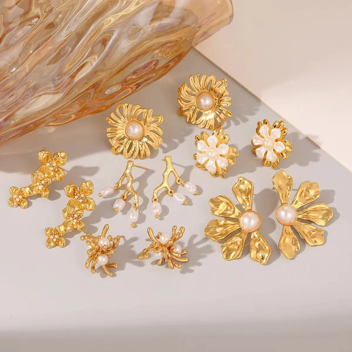 New Fashion Elegant Pearl Flower Earrings Waterproof Stainless Steel Geometric Stud Earrings Jewelry For Woman Daily Wear Gifts
New Fashion Elegant Pearl Flower Earrings Waterproof Stainless Steel Geometric Stud Earrings Jewelry For Woman Daily Wear Gifts