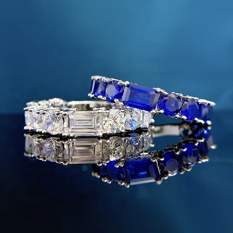 The New Lace Ring Queen's Crown Design is Simple, Personalized, Thin, Stacked, and Fashionable
The New Lace Ring Queen's Crown Design is Simple, Personalized, Thin, Stacked, and Fashionable
