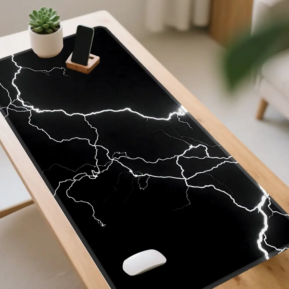 Коврик для мыши с дизайнерским узором Lightning, очень большой, черный, для геймеров, большой декоративный коврик для офиса, нескользящий коврик для клавиатуры ноутбука
Коврик для мыши с дизайнерским узором Lightning, очень большой, черный, для геймеров, большой декоративный коврик для офиса, нескользящий коврик для клавиатуры ноутбука