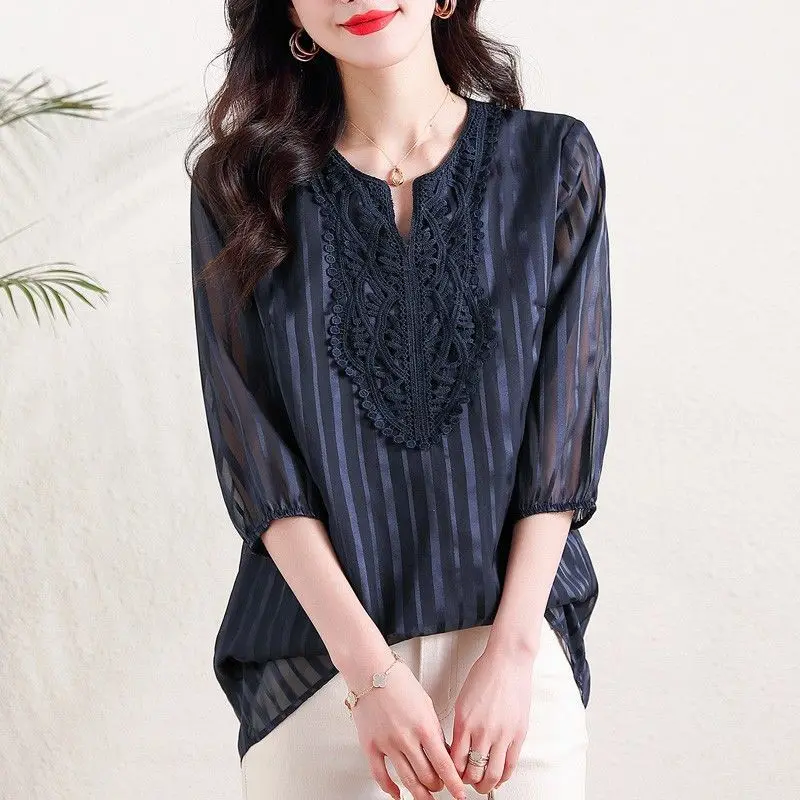 Elegant O-Neck Spliced Lace Striped Chiffon T-Shirts Women's Clothing 2025 Summer New Loose All-match Tops Office Lady Tee Shirt
Elegant O-Neck Spliced Lace Striped Chiffon T-Shirts Women's Clothing 2025 Summer New Loose All-match Tops Office Lady Tee Shirt