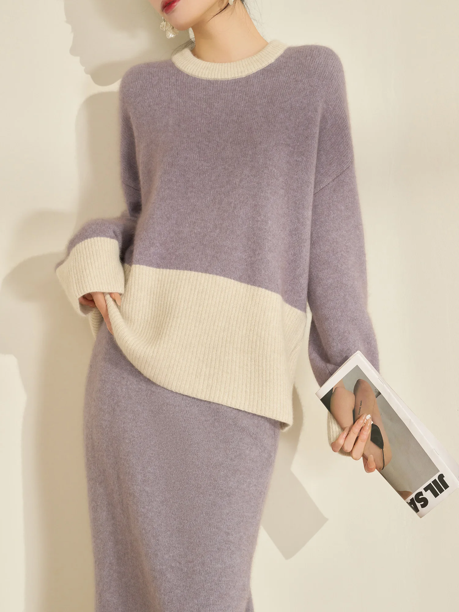 Мягкий уютный вязаный комплект из топа и юбки для женщин, фиолетовый, модный, с завышенной талией, теплый, зимний
Мягкий уютный вязаный комплект из топа и юбки для женщин, фиолетовый, модный, с завышенной талией, теплый, зимний