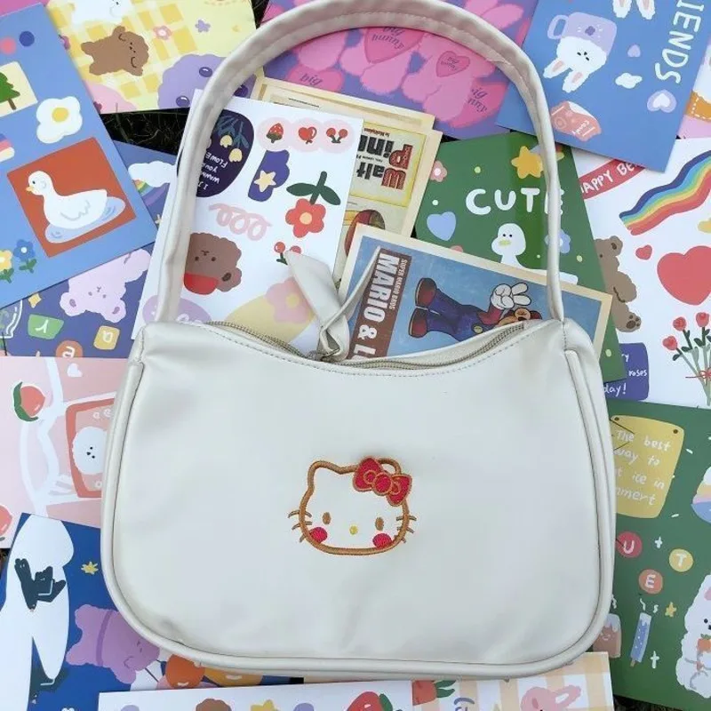 MINISO искусственная кожа Y2k фотография вышивка Kitty Kawaii JK Подмышечный Хобо сумки в японском стиле сумки через плечо для женщин
MINISO искусственная кожа Y2k фотография вышивка Kitty Kawaii JK Подмышечный Хобо сумки в японском стиле сумки через плечо для женщин