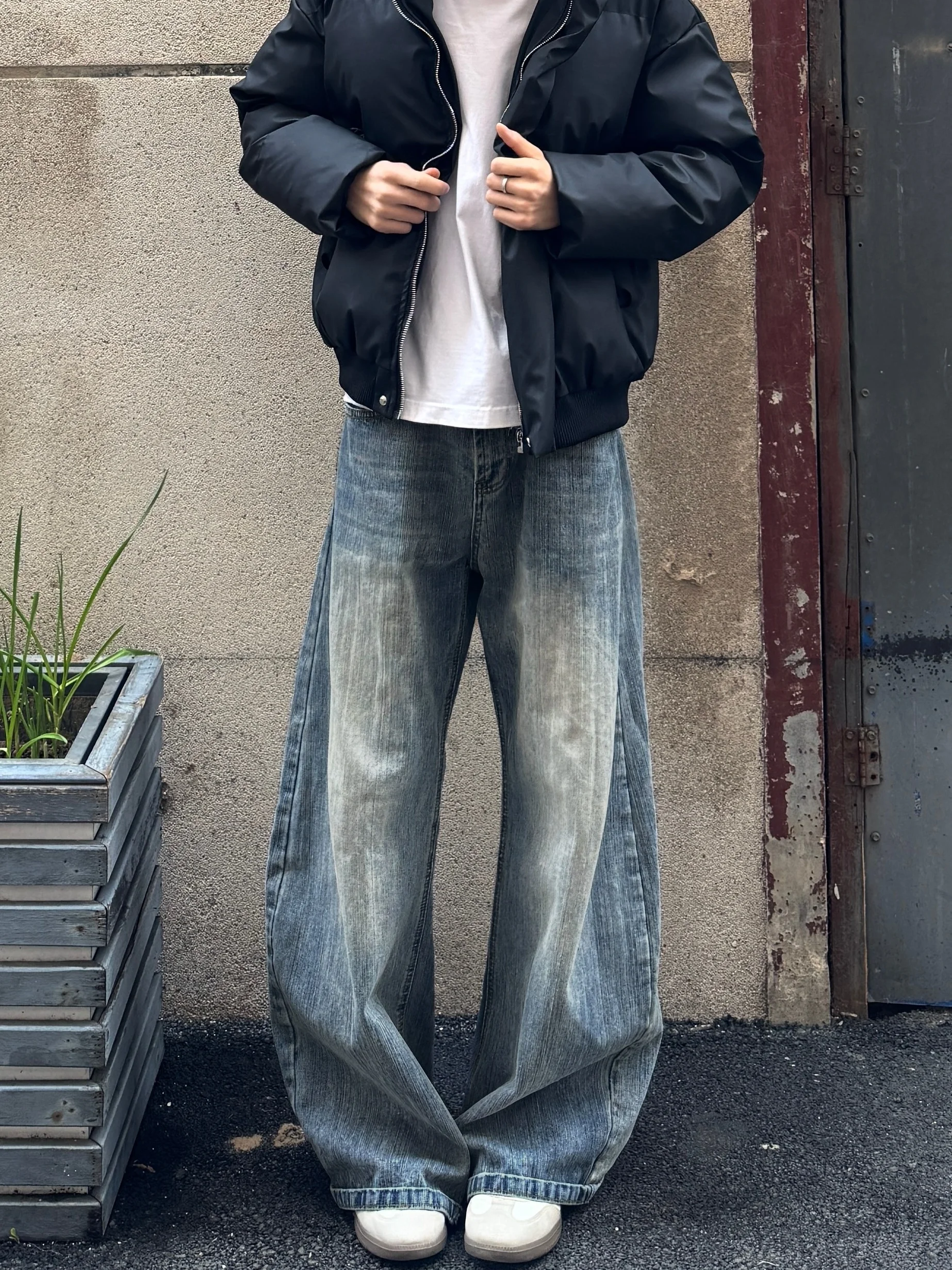Retro Washed American High Street Baggy Men's Jeans Casual Loose Wide Leg Straight Footwear Youth Popular Four Seasons Wear
Retro Washed American High Street Baggy Men's Jeans Casual Loose Wide Leg Straight Footwear Youth Popular Four Seasons Wear