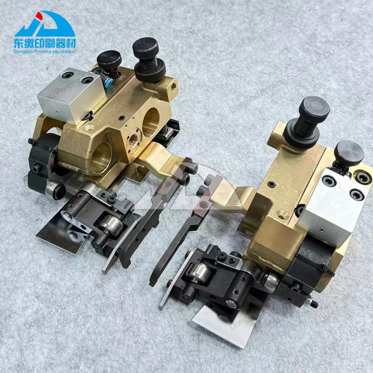 1 Set Pull Guid Side Guide Block Assy Housing Replacement Parts Front Lay for Heidelberg Housing OS MV.072.201 DS MV.072.202
1 Set Pull Guid Side Guide Block Assy Housing Replacement Parts Front Lay for Heidelberg Housing OS MV.072.201 DS MV.072.202