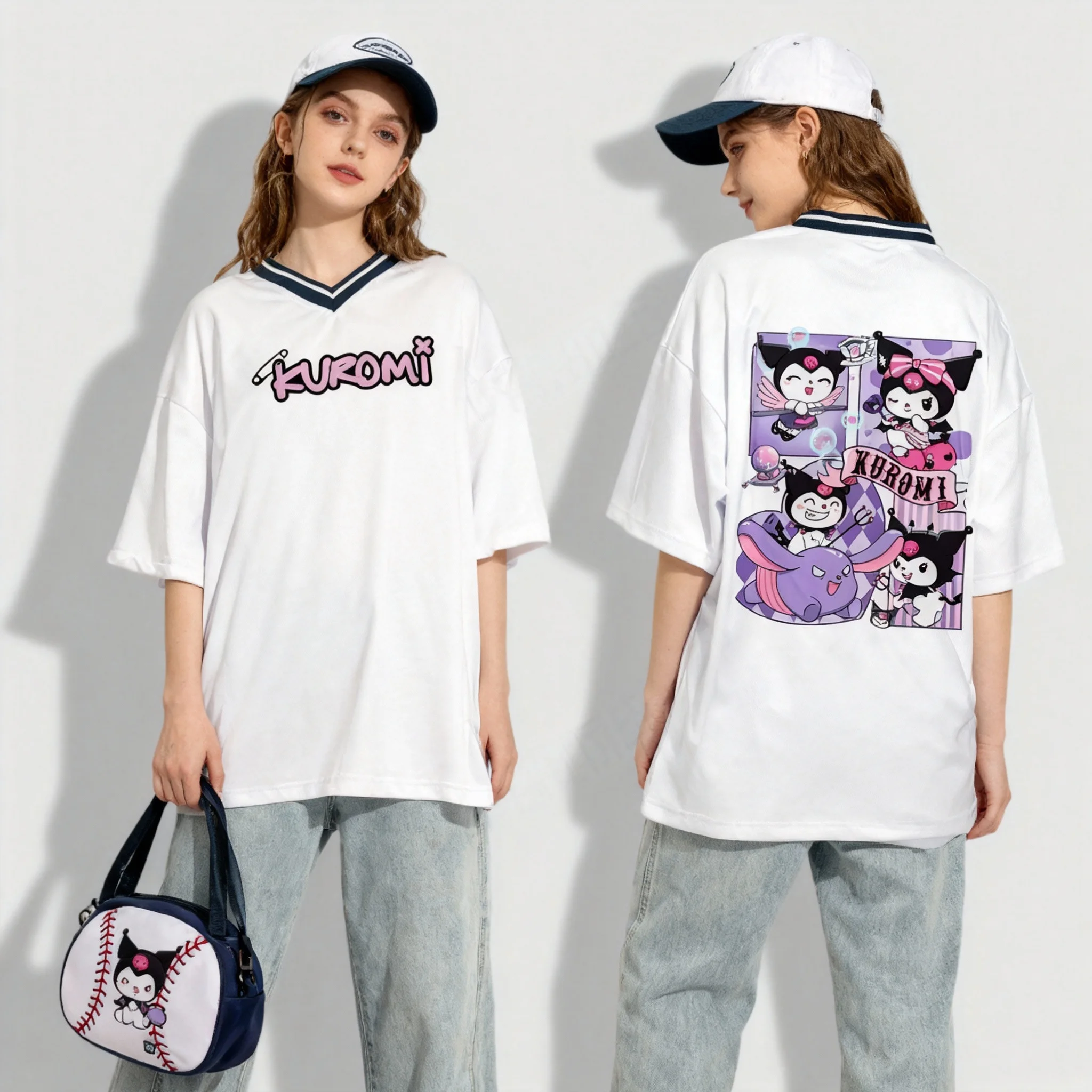 Спортивная рубашка серии Sanrio Family Kuromi 2026, милая и крутая американская уличная летняя футболка, женский новый топ больших размеров для взрослых
Спортивная рубашка серии Sanrio Family Kuromi 2026, милая и крутая американская уличная летняя футболка, женский новый топ больших размеров для взрослых