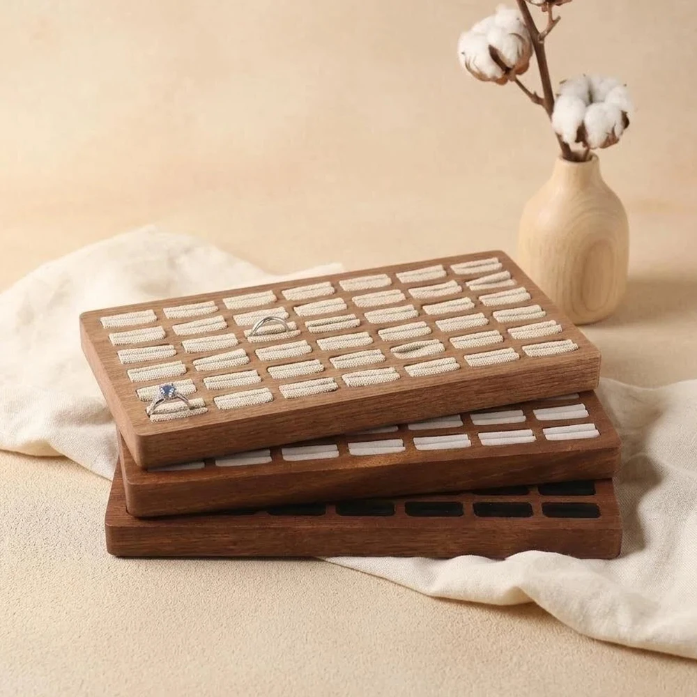Accessory Shop Ring Display Retro Wooden Tray Forty Two Grid Woman Jewelry Gift Packaging Box Vanity Table Earring Storage Tray
Accessory Shop Ring Display Retro Wooden Tray Forty Two Grid Woman Jewelry Gift Packaging Box Vanity Table Earring Storage Tray