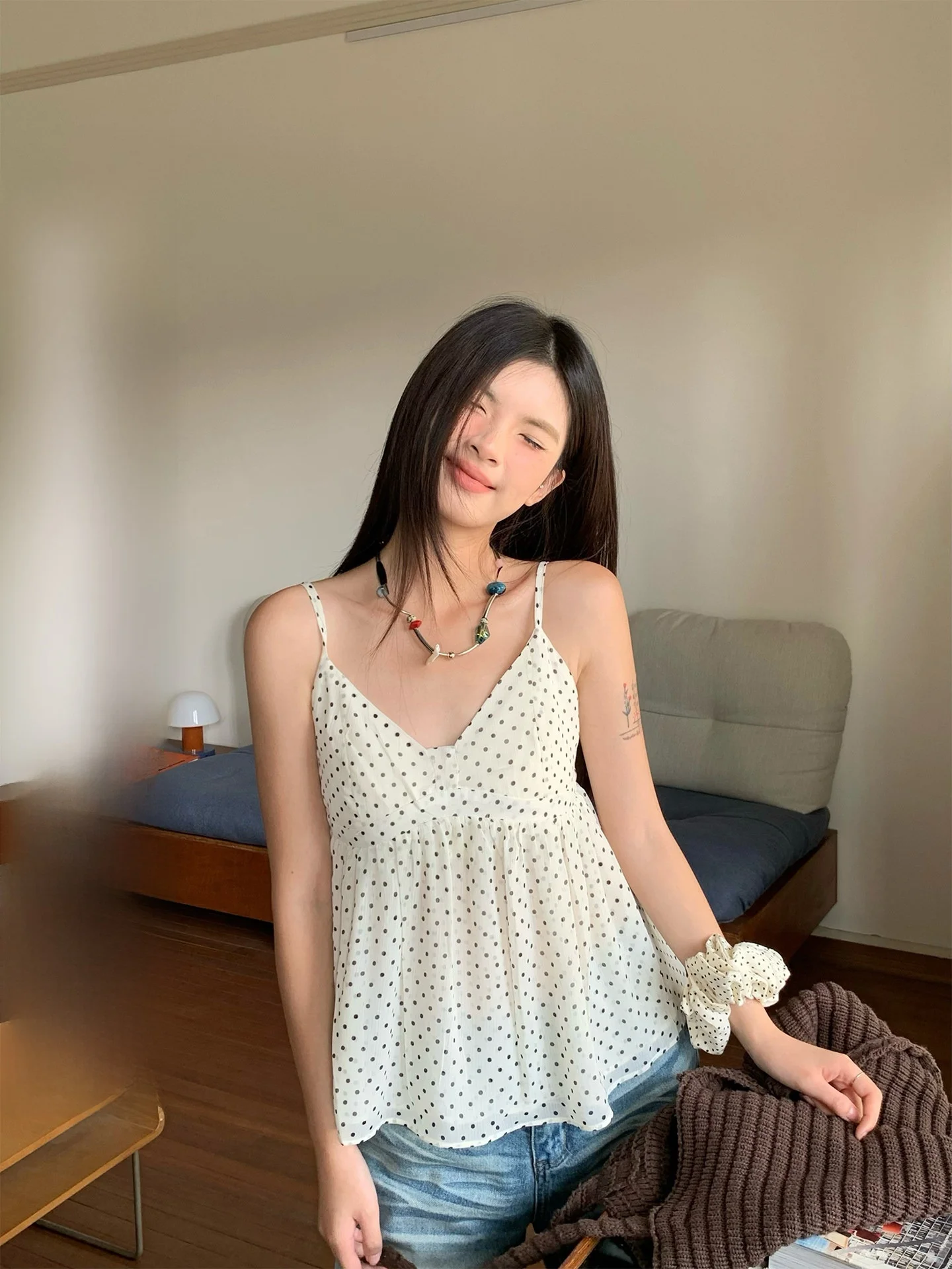 Shiny New Women's Base Layer V-Neck Polka Dot Strap Vest Summer Layered Korean Style Backless Outerwear Small Shirt Top
Shiny New Women's Base Layer V-Neck Polka Dot Strap Vest Summer Layered Korean Style Backless Outerwear Small Shirt Top