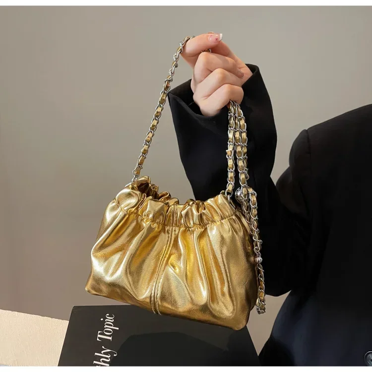 Модная плиссированная сумка-ведро — новинка 2023 года, женская ниша, универсальная цепочка, портативная/плечо/через плечо, легкая роскошная стильная сумка
Модная плиссированная сумка-ведро — новинка 2023 года, женская ниша, универсальная цепочка, портативная/плечо/через плечо, легкая роскошная стильная сумка