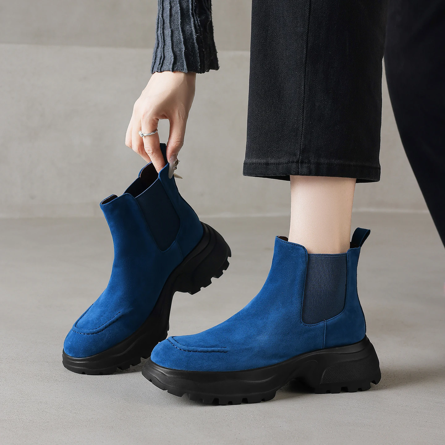 Handmade Genuine Leather platform Boots Sexy Ankle boots,Fashion winter woman boots,knight boots,Fashion Modern boots
Handmade Genuine Leather platform Boots Sexy Ankle boots,Fashion winter woman boots,knight boots,Fashion Modern boots