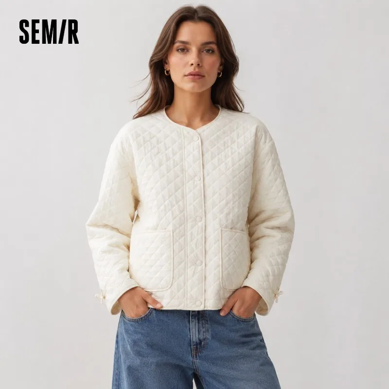 Semir Coats Women Padded Textured Diamond Inner Layer Loose Casual 2025 Winter Drawstring Lightweight Cotton Jackets for Woman
Semir Coats Women Padded Textured Diamond Inner Layer Loose Casual 2025 Winter Drawstring Lightweight Cotton Jackets for Woman