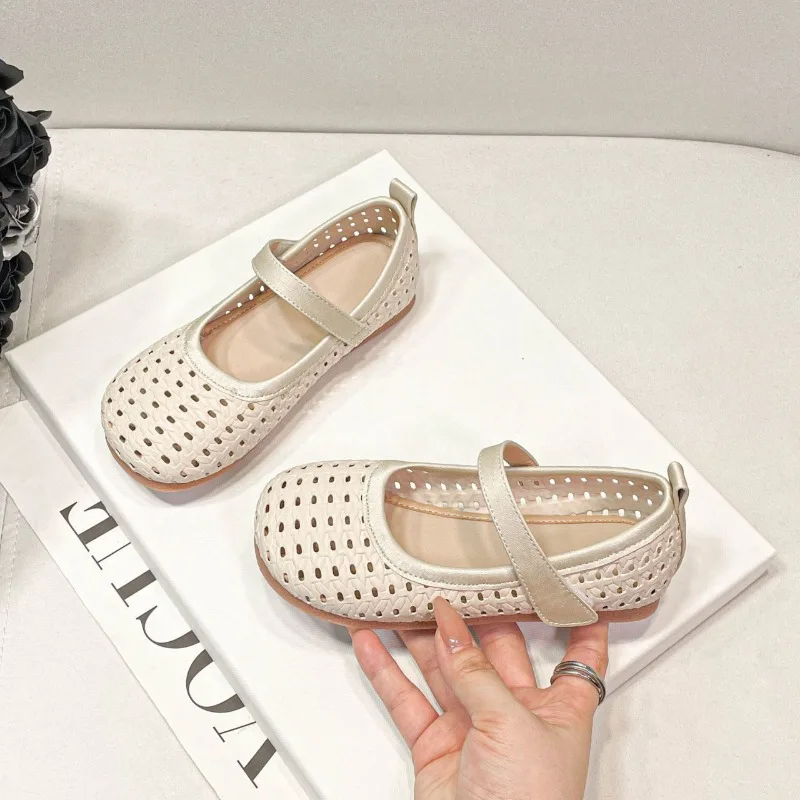 Girls Mary Jane Shoes New Spring Autumn Children Flat Shoes Hollow-out Breathable Causal Kids School Dress Shoes Wedding Party
Girls Mary Jane Shoes New Spring Autumn Children Flat Shoes Hollow-out Breathable Causal Kids School Dress Shoes Wedding Party