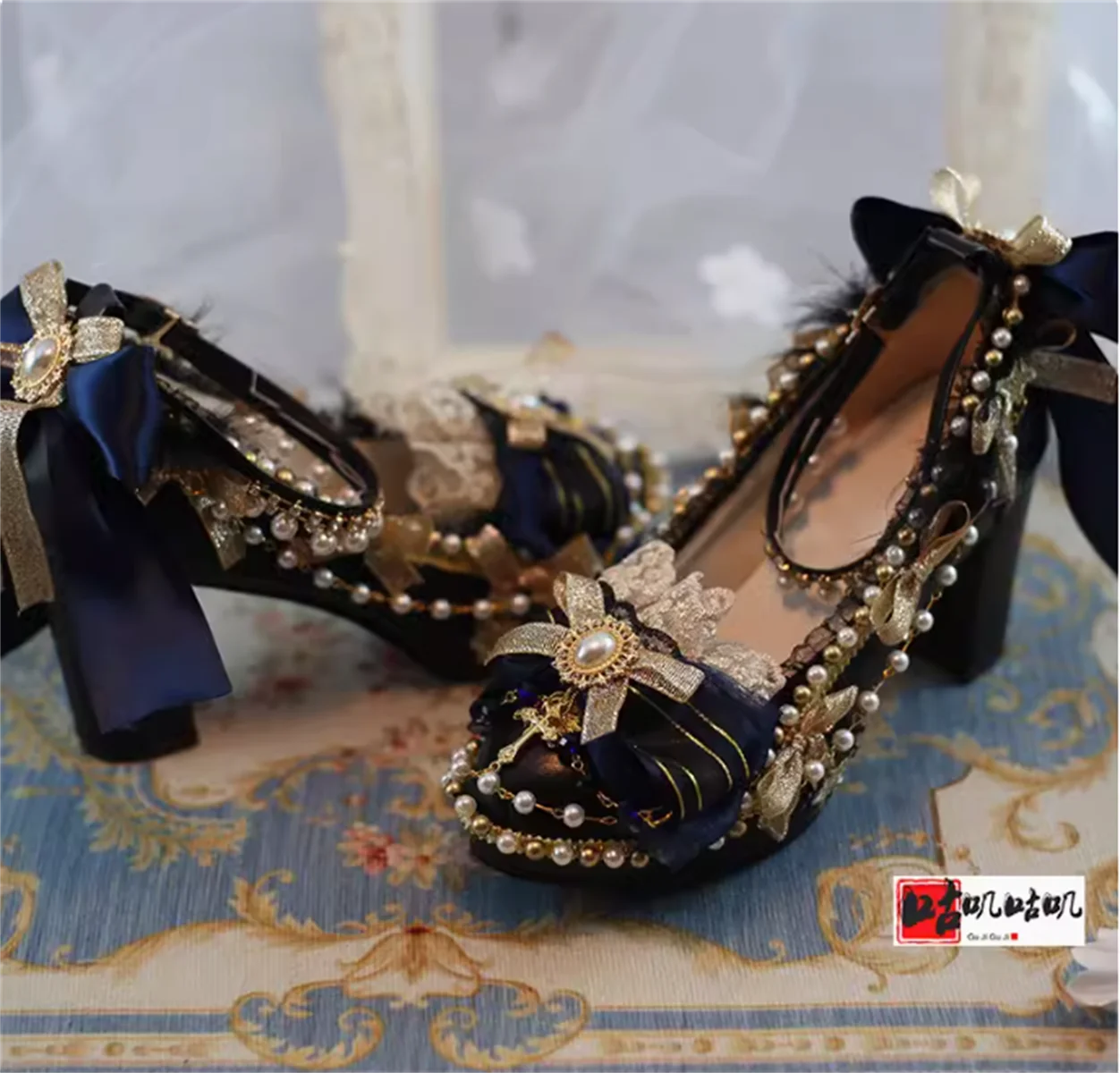Lolita Shose High Heel Women Lace Pearl Rhinestone Chain Chunky Heel Black Shiny Cut
Lolita Shose High Heel Women Lace Pearl Rhinestone Chain Chunky Heel Black Shiny Cut