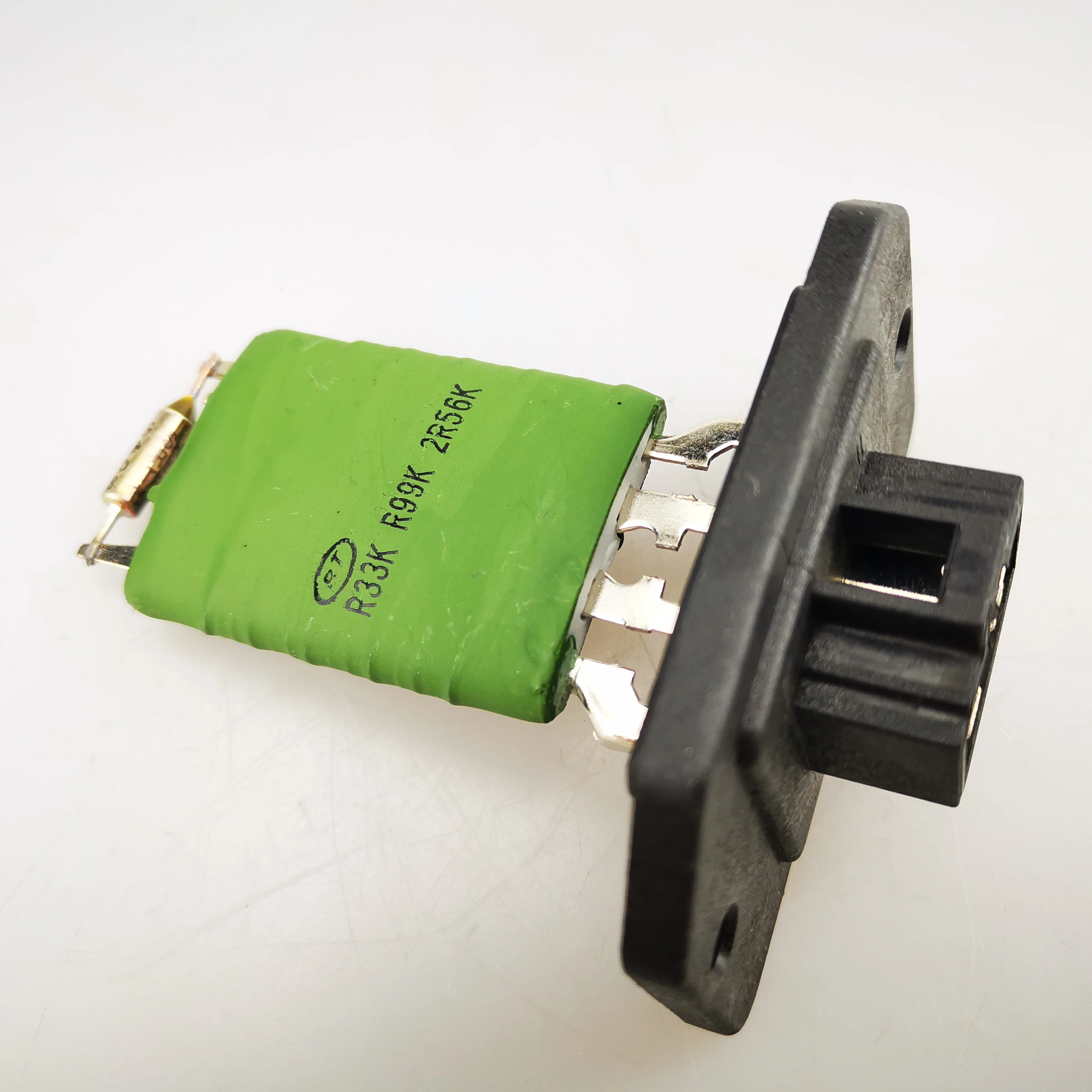 SAIC MAXUS V80 Speed Control Resistor C00013616
SAIC MAXUS V80 Speed Control Resistor C00013616
