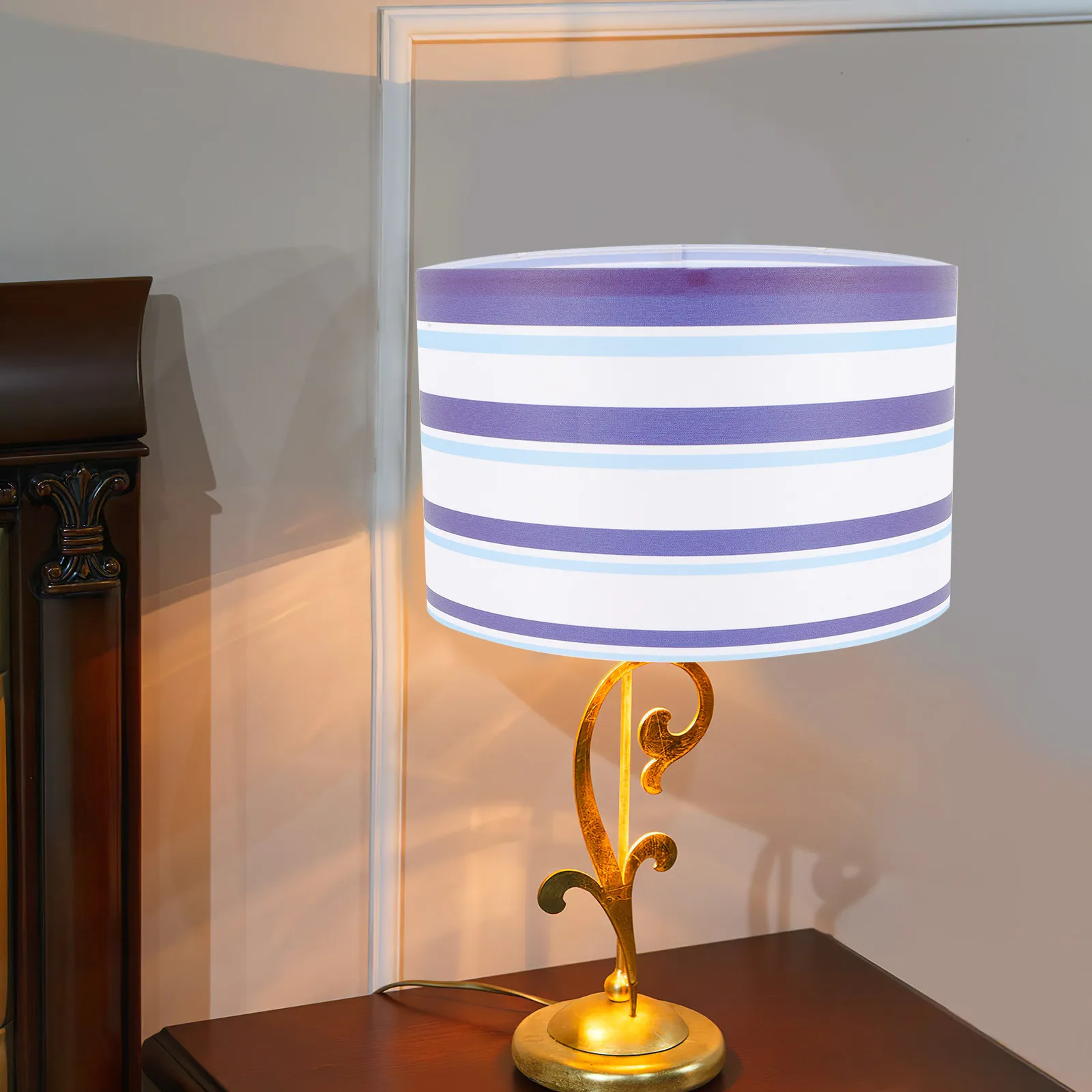 Exquisite Premium Cloth Lamp Shade Fabric Lampshade for Table Lamp and Floor Light Soft Light Diffuser Romantic Warm Atmosphere
Exquisite Premium Cloth Lamp Shade Fabric Lampshade for Table Lamp and Floor Light Soft Light Diffuser Romantic Warm Atmosphere