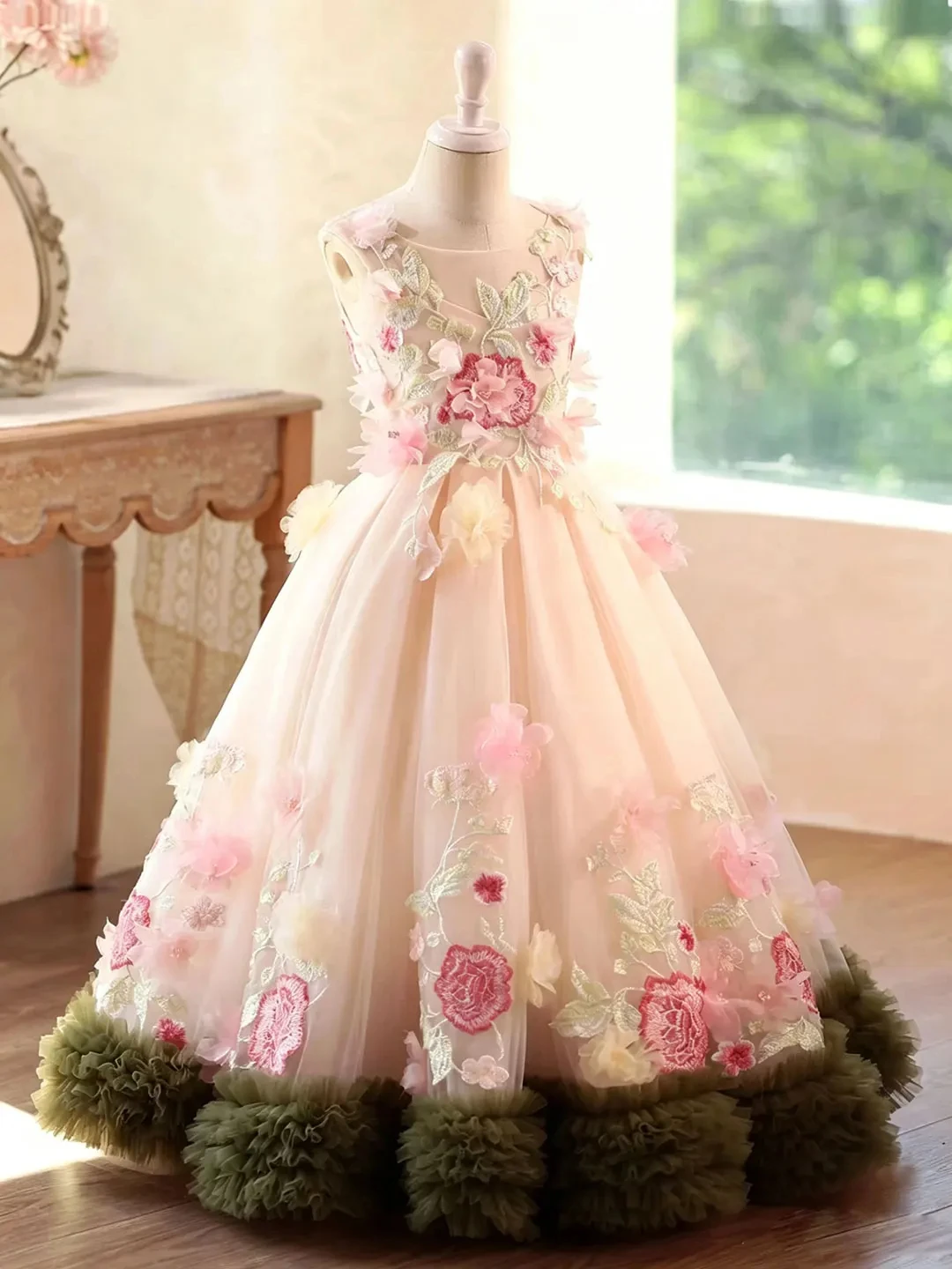 Customized Flower Girl Dress For Wedding Appliques Tulle Sleeveless Floor Length Luxury Kids Birthday First Communion Gown
Customized Flower Girl Dress For Wedding Appliques Tulle Sleeveless Floor Length Luxury Kids Birthday First Communion Gown