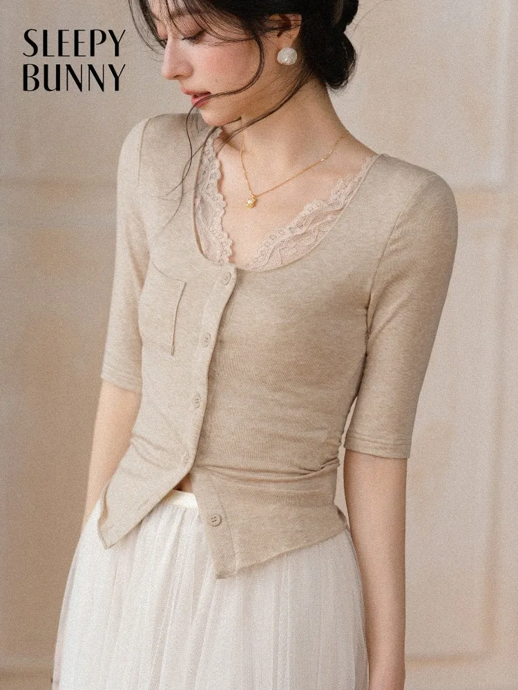 Women Lace Patchwork T Shirt Slim Fit V Neck Top Half Sleeve Layered Blouse Elegant Summer Casual Chic Outfit Lady Daily Wear
Women Lace Patchwork T Shirt Slim Fit V Neck Top Half Sleeve Layered Blouse Elegant Summer Casual Chic Outfit Lady Daily Wear