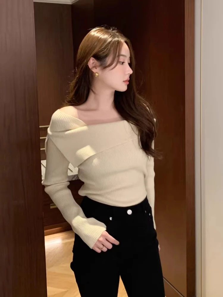 Off Shoulder Crop Sweater Pullover Tricot Fall Harajuku Korean Blusa Termica Cute Winter Black White Korean Style Women Jumper
Off Shoulder Crop Sweater Pullover Tricot Fall Harajuku Korean Blusa Termica Cute Winter Black White Korean Style Women Jumper