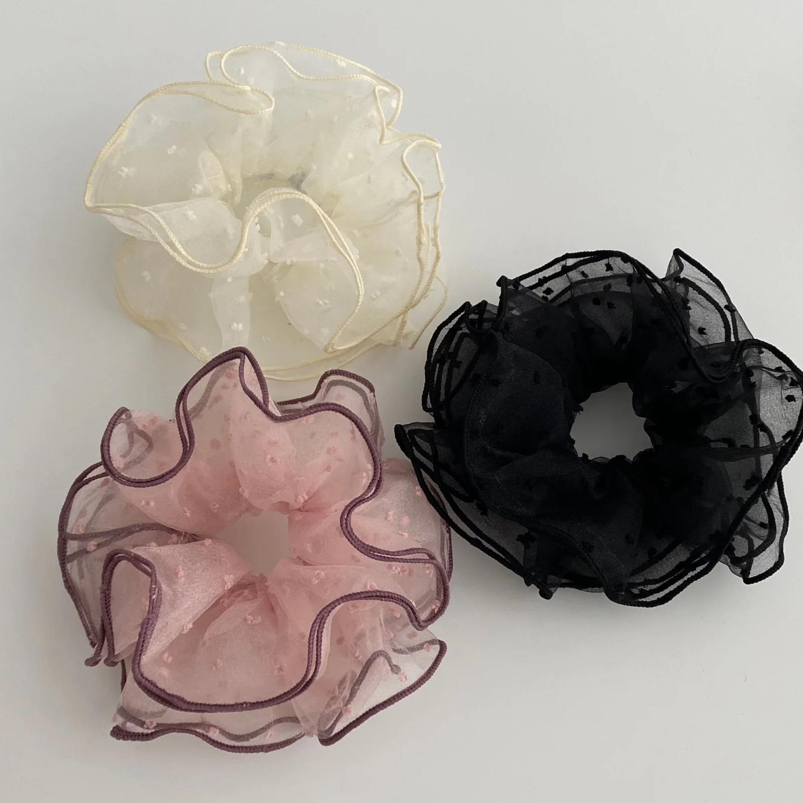 1PC Summer Ruffled Sheer Tulle Scrunchies,Sweet Dot Mesh Large Hair Ties,Ponytail Hair Accessories For Women Daily Party Styling
1PC Summer Ruffled Sheer Tulle Scrunchies,Sweet Dot Mesh Large Hair Ties,Ponytail Hair Accessories For Women Daily Party Styling