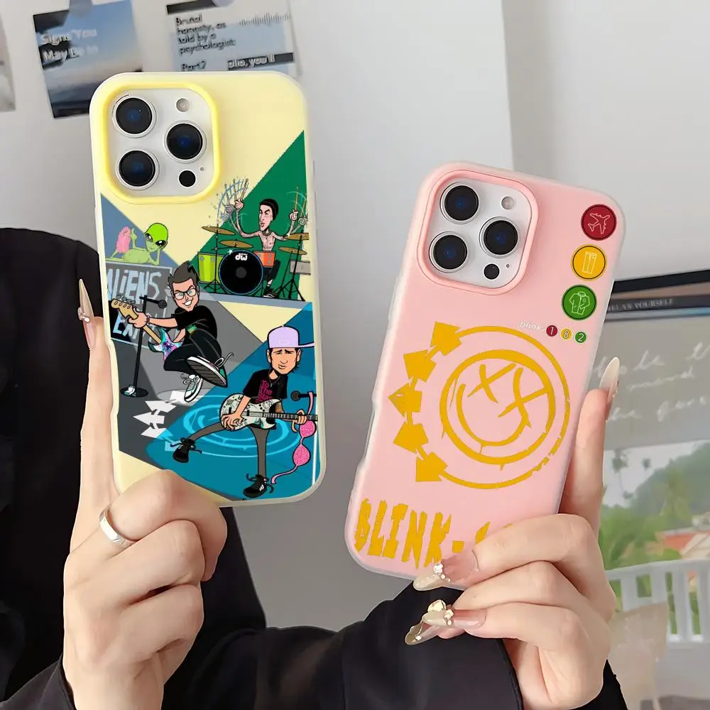 B-Blink 182 Rock Band Phone Case 2-in-1 Detachable for iPhone 17-12 Clear Case Multi-Color Card Holder Soft TPU
B-Blink 182 Rock Band Phone Case 2-in-1 Detachable for iPhone 17-12 Clear Case Multi-Color Card Holder Soft TPU