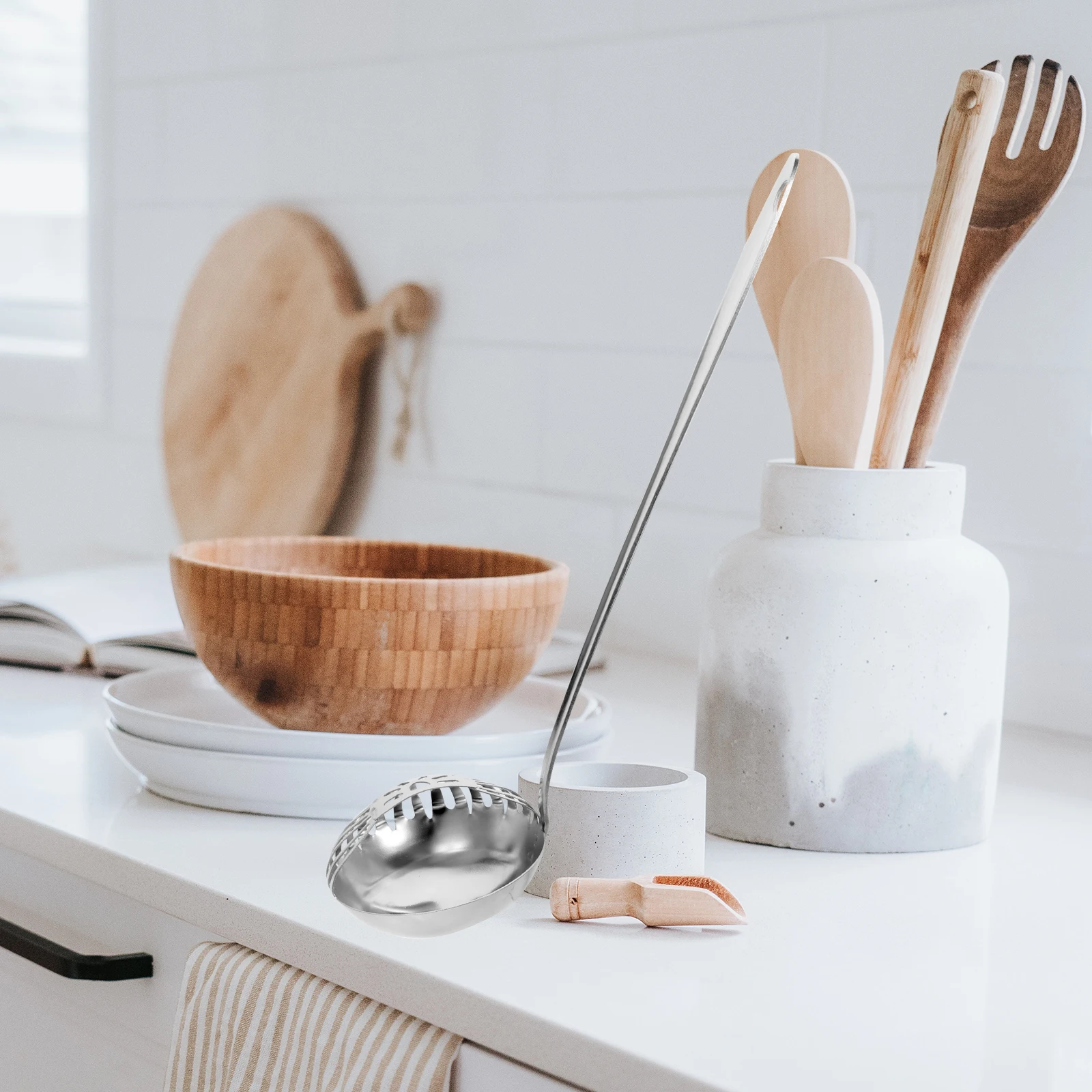 Stainless Steel Soup Ladle Oil Separator Slotted Spoon Hot Pot Kitchen Tableware Multi Function Filter Long Handle Strainer Food
Stainless Steel Soup Ladle Oil Separator Slotted Spoon Hot Pot Kitchen Tableware Multi Function Filter Long Handle Strainer Food