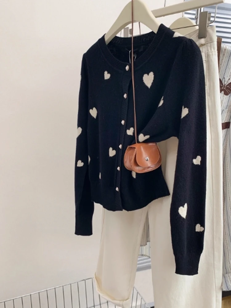 Vintage Loose Love O-neck Knitting Cardigan Coat Women Autumn New Sweet Long Sleeve Sweater Fashion Casual Knitwear Tops
Vintage Loose Love O-neck Knitting Cardigan Coat Women Autumn New Sweet Long Sleeve Sweater Fashion Casual Knitwear Tops