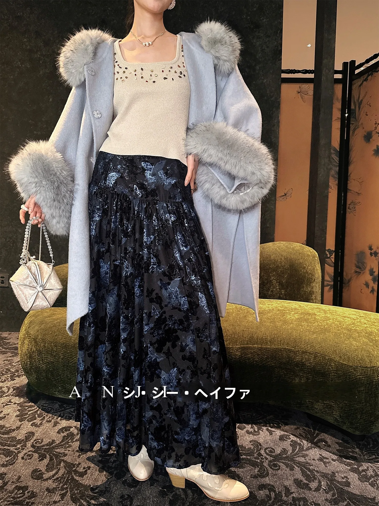 anji Bla Flower New Chinese Sle iny Velvet Winter f-length Skirt Women's A-line Maxi Skirt Very Attractive
anji Bla Flower New Chinese Sle iny Velvet Winter f-length Skirt Women's A-line Maxi Skirt Very Attractive
