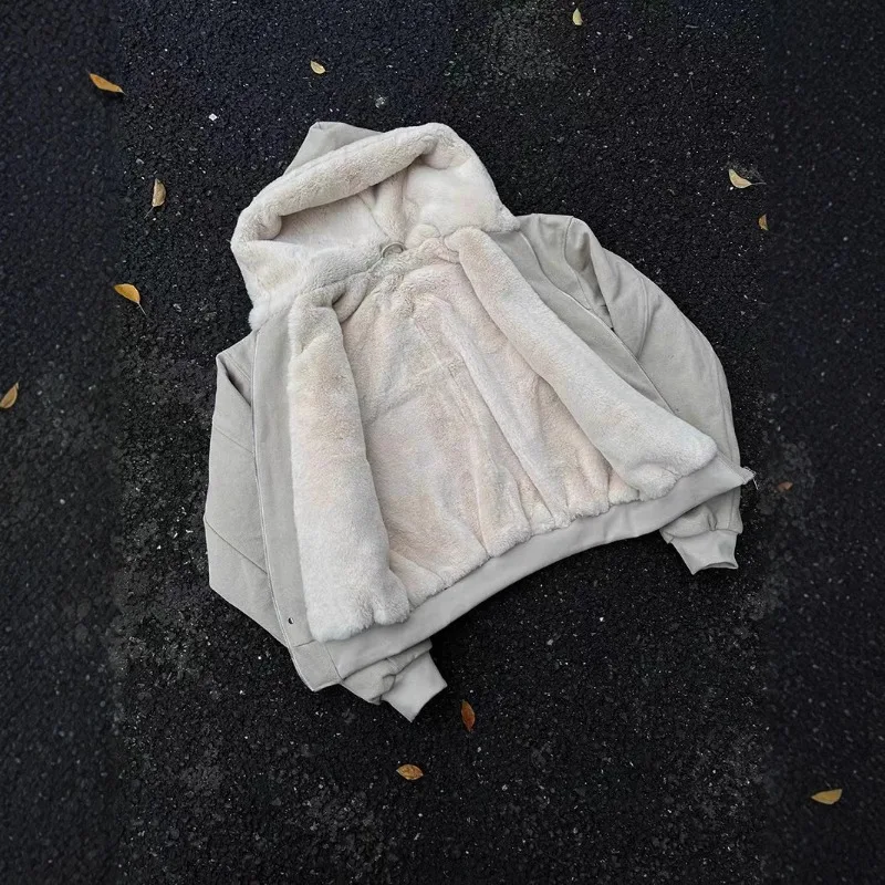 Новая коллекция осень/зима 2025: плюшевое толстое пальто для мужчин, прочная парусиновая хлопковая куртка Cleanfit
Новая коллекция осень/зима 2025: плюшевое толстое пальто для мужчин, прочная парусиновая хлопковая куртка Cleanfit