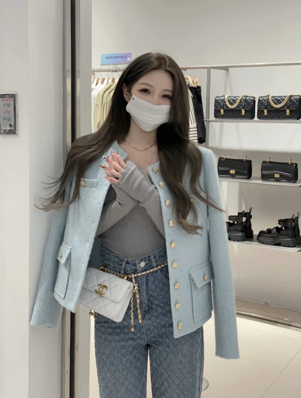 Твидовый жакет фиолетовый женский зимний классический с поясом, с бахромой, изысканный винтажный, расшитый, однотонный, с вышивкой, бисером, для деловых женщин
Твидовый жакет фиолетовый женский зимний классический с поясом, с бахромой, изысканный винтажный, расшитый, однотонный, с вышивкой, бисером, для деловых женщин