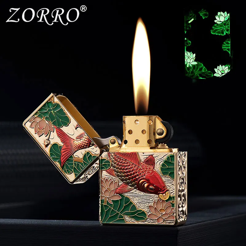 Зорро окрашенная тисненая броня керосиновая зажигалка светящаяся Lucky Koi новая китайская ветрозащитная шлифовальная круга зажигалка для сигарет мужской подарок
Зорро окрашенная тисненая броня керосиновая зажигалка светящаяся Lucky Koi новая китайская ветрозащитная шлифовальная круга зажигалка для сигарет мужской подарок