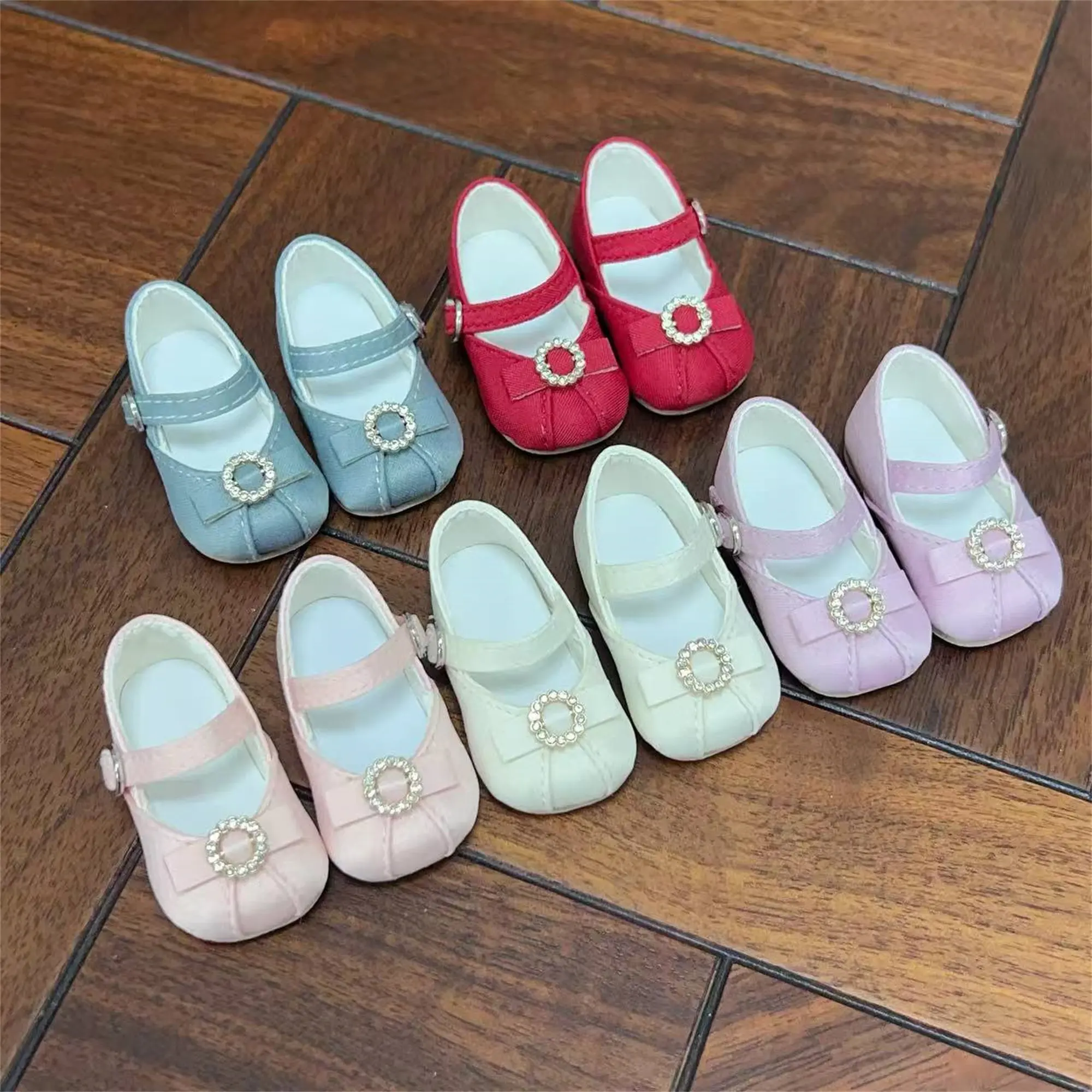 Multi-colored Rhinestone Bow Elegant Side Buckle Small Soft Stain Silk Shoes Spot Inventory Pink Red Girls BJD Doll Accessories
Multi-colored Rhinestone Bow Elegant Side Buckle Small Soft Stain Silk Shoes Spot Inventory Pink Red Girls BJD Doll Accessories