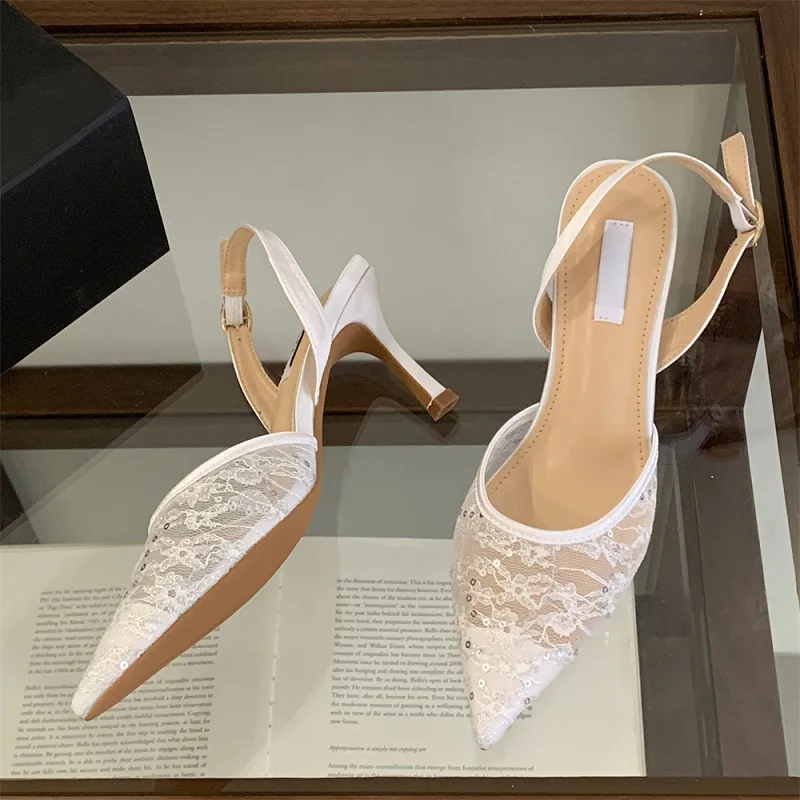 Aneikeh Street Elegant Fashion Embroidery Breathable Mesh Pointed Toe Women Pumps Slingbacks Thin Heels Buckle Strap Shoes
Aneikeh Street Elegant Fashion Embroidery Breathable Mesh Pointed Toe Women Pumps Slingbacks Thin Heels Buckle Strap Shoes