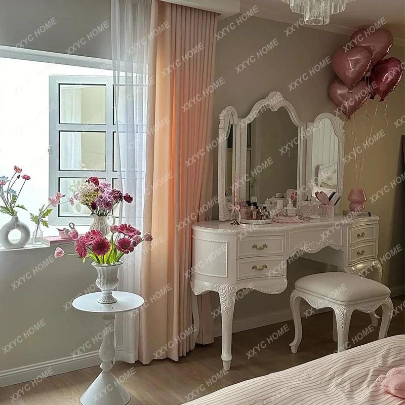 F beige master bedroom solid wood carved princess table dresser integrated makeup mirror
F beige master bedroom solid wood carved princess table dresser integrated makeup mirror