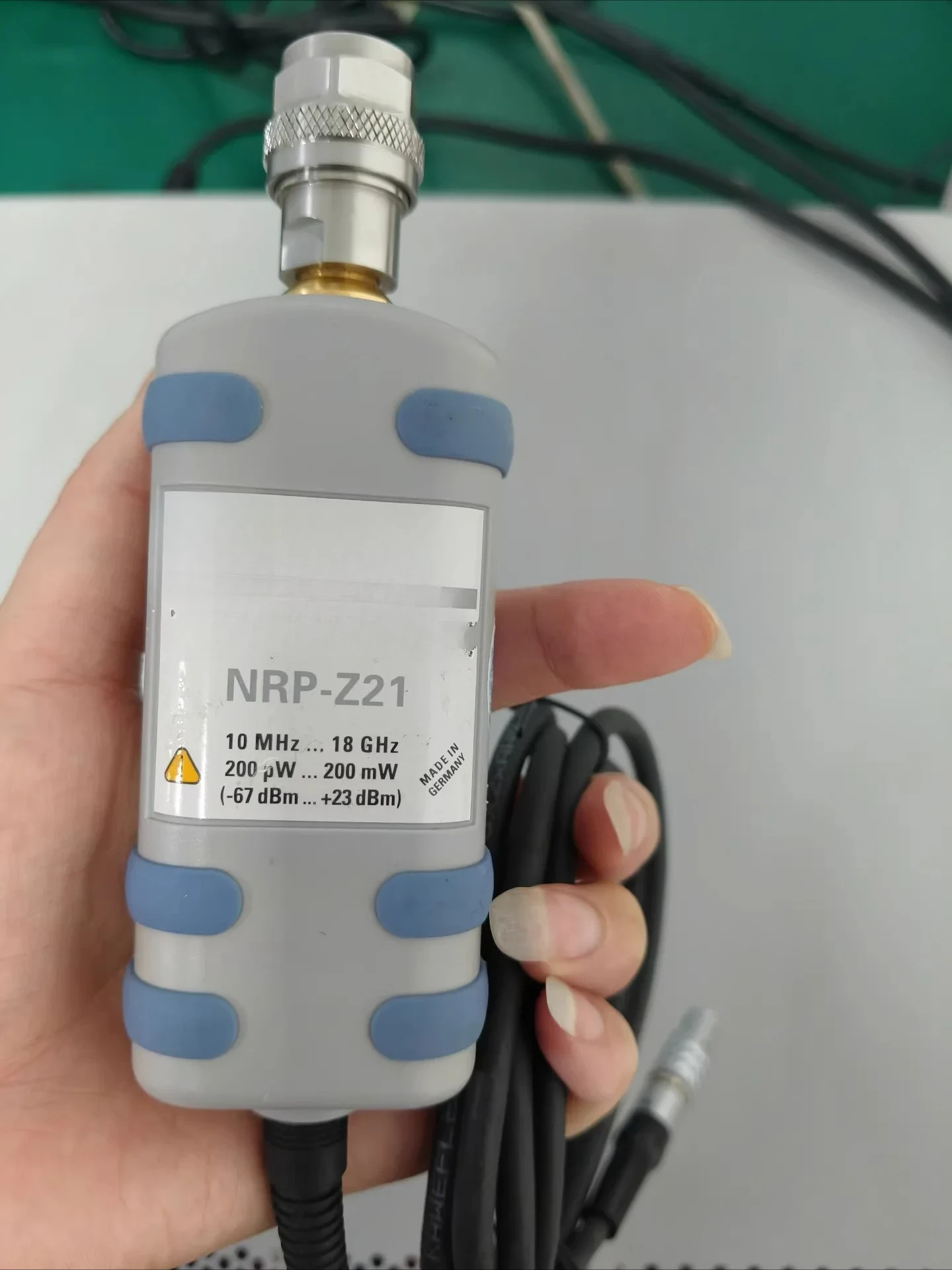 NRP-Z11 NRP-Z21 Power Sensor With USB cable
NRP-Z11 NRP-Z21 Power Sensor With USB cable