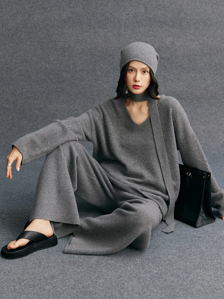 CHICUU Women's 100% Cashmere Sweater Pants Set V-neck Pullover Wide Leg Pants Autumn Winter Luxury Casual Cashmere Knit Trousers
CHICUU Women's 100% Cashmere Sweater Pants Set V-neck Pullover Wide Leg Pants Autumn Winter Luxury Casual Cashmere Knit Trousers