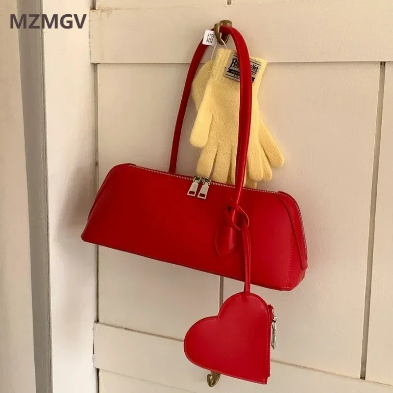 2025 Spring Summer Solid Color Pu Leather Shoulder Bag for Women Y2K Korean Fashion Simple Female Handbags and Heart Shape Purse
2025 Spring Summer Solid Color Pu Leather Shoulder Bag for Women Y2K Korean Fashion Simple Female Handbags and Heart Shape Purse