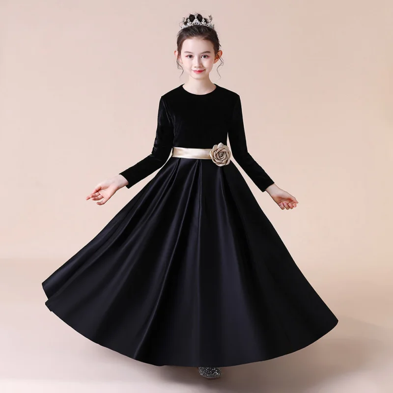 2025Summer New Girls' Black Velvet Long Sleeve Simple Piano Show Children's Performance Costume
2025Summer New Girls' Black Velvet Long Sleeve Simple Piano Show Children's Performance Costume